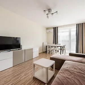 Metro Kondratowicza Spacious Apartament Warszawa